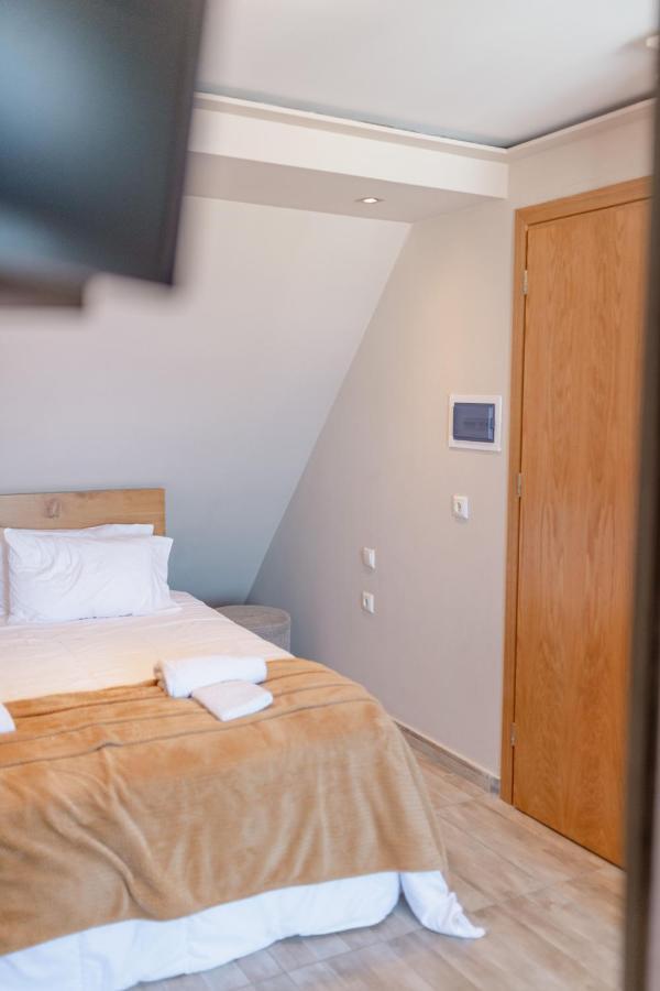 זקינטוס טאון Zama Suites מראה חיצוני תמונה