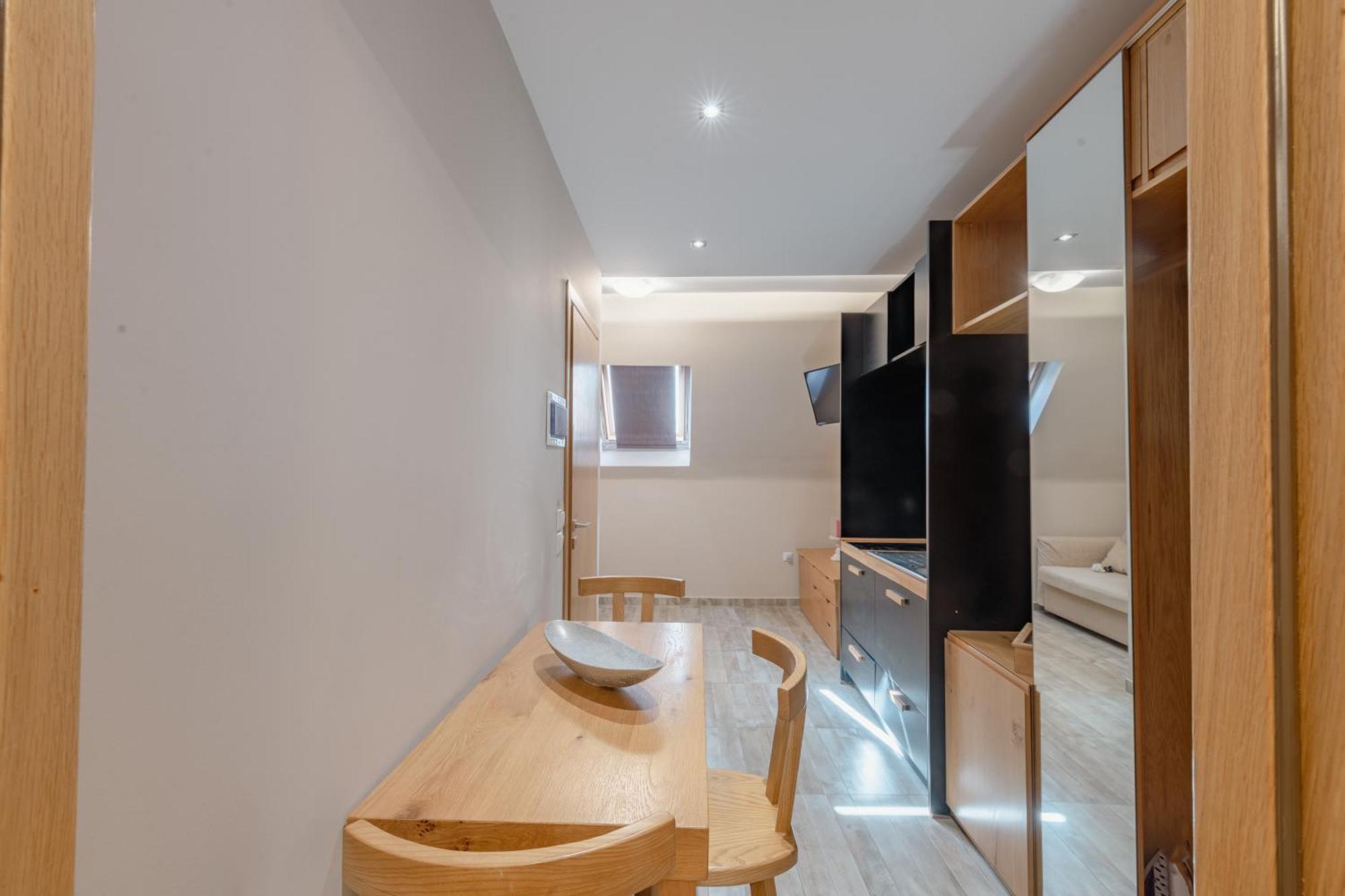 זקינטוס טאון Zama Suites מראה חיצוני תמונה
